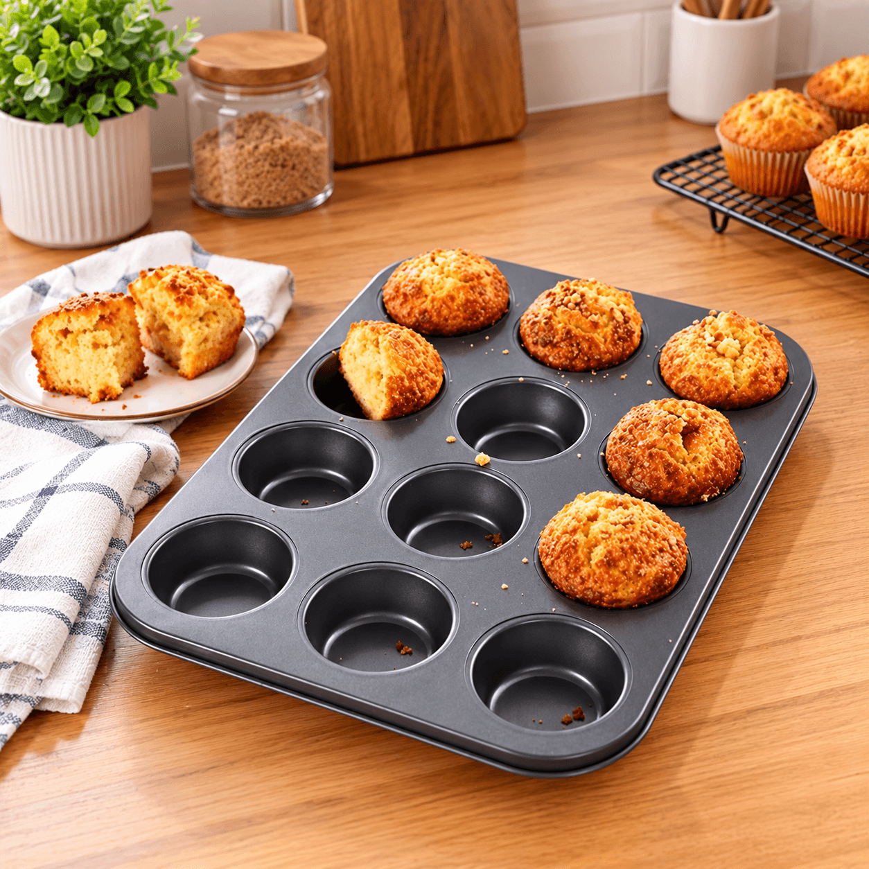 Cup cake baking pan product photo